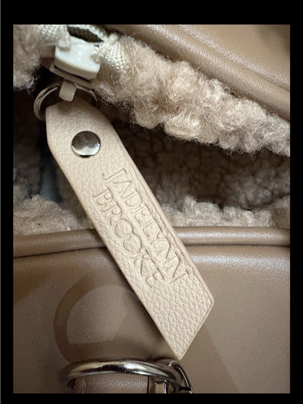 Sherpa Teddy Weekender Tote By Jadelynn Brooke Gym, Travel Or Overnight Bag NWT - Picture 8 of 12